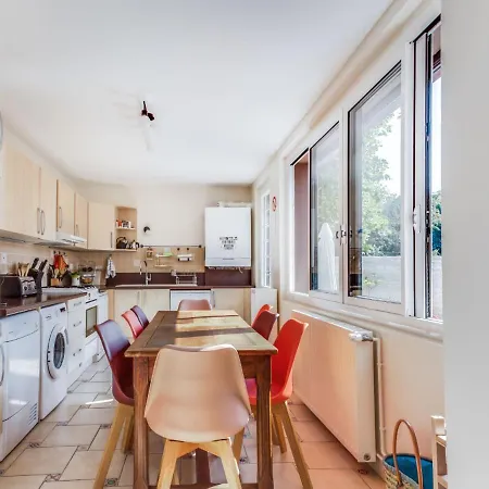 Le Cyclamen By Interhome